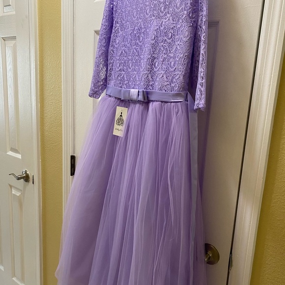 Lavender lace and multiple tule dress - Picture 4 of 6